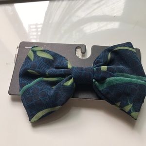 American apparel hair bow clip